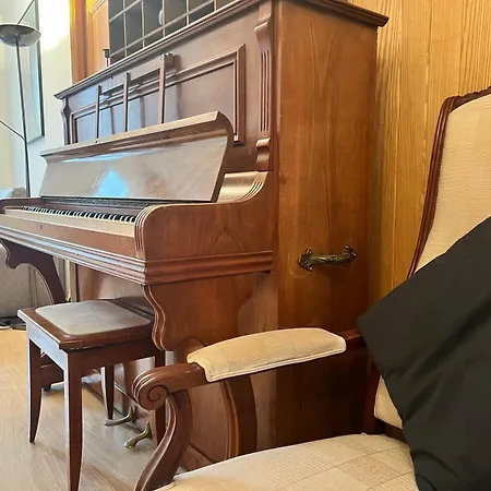 Chez Mamie - 8 Personnes - Familial - Confort - Parking Public - Librairie Ferienhaus